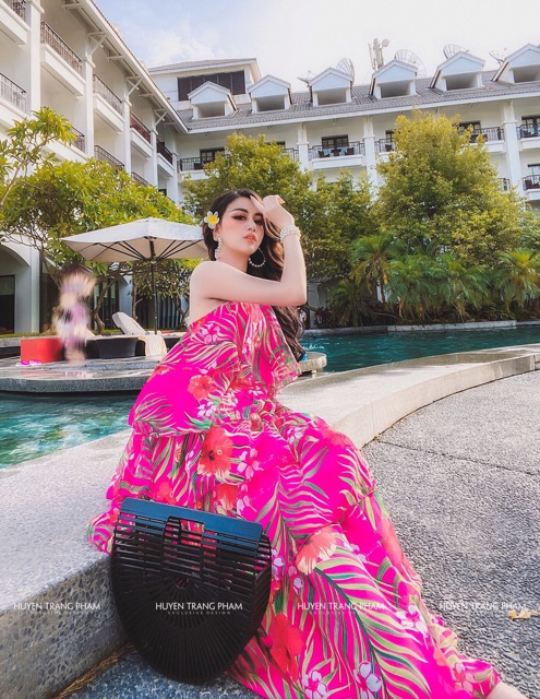 Mãi hoa voan tơ nhiều tầng