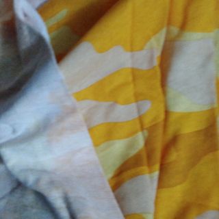 Cotton rằn ri vàng phối vàng đất chất thun 2 chiều
