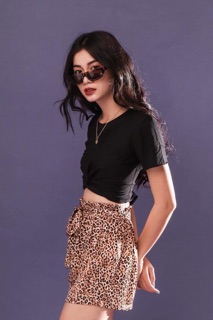 CROPTOP XOẮN EO - TWISTED CROPTOP