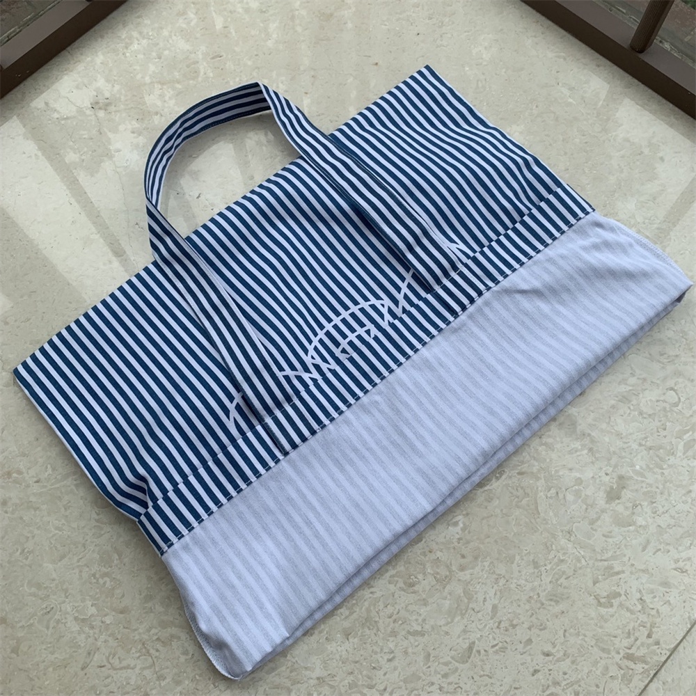 Cửa Hàng Pop-up Túi Đeo Vai Canvas Nhỏ Gọn Họa Tiết Sọc Xanh Lam Và Trắng Đơn Giản Phiên Bản Giới Hạn (S / L)