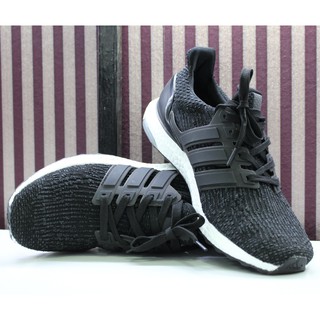 Giày untral boost