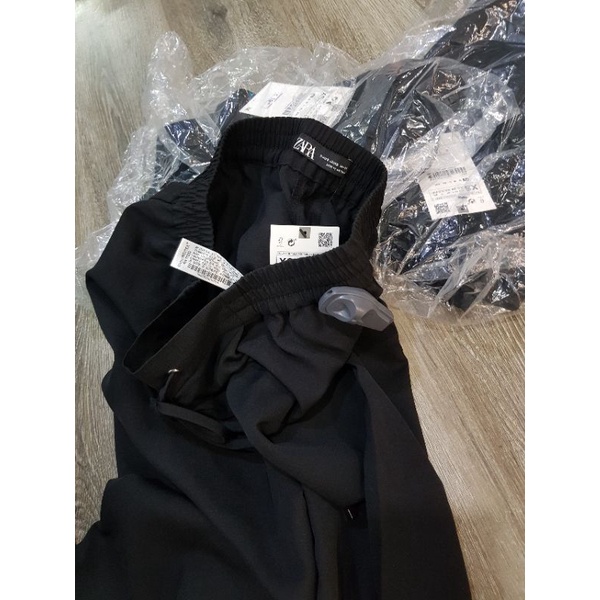 Quần baggy ZR hàng dư xịn , web ~ 800k