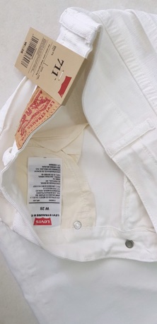 quẩn jeans  trắng đen  xuất khẫu