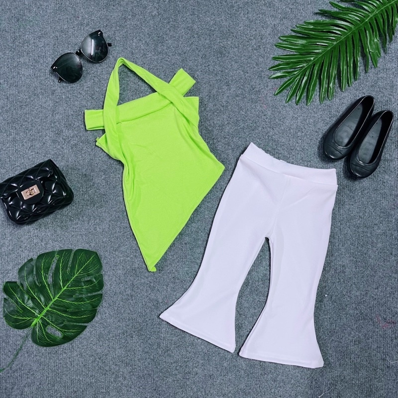 Set Áo Trễ Vay Choàng Cổ Xéo Tà Phối Quần Loe Thời Trang Chất Liệu Mềm Mại Co Dãn