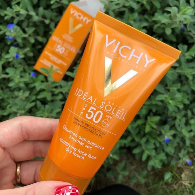 KEM CHỐNG NẮNG VICHY