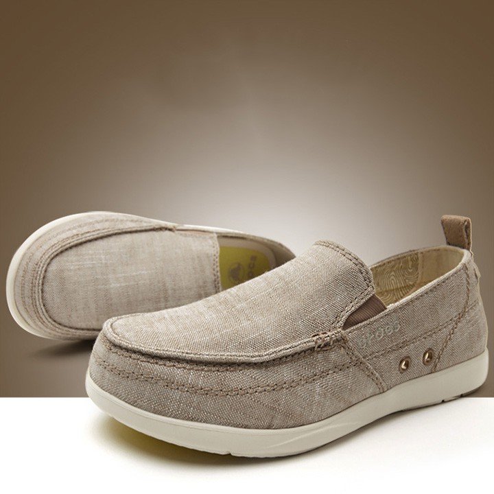 GIÀY LƯỜI C.ROC.S VẢI THÔ WALU CHAMBRAY CHO NAM MÀU KAKI | BigBuy360 - bigbuy360.vn