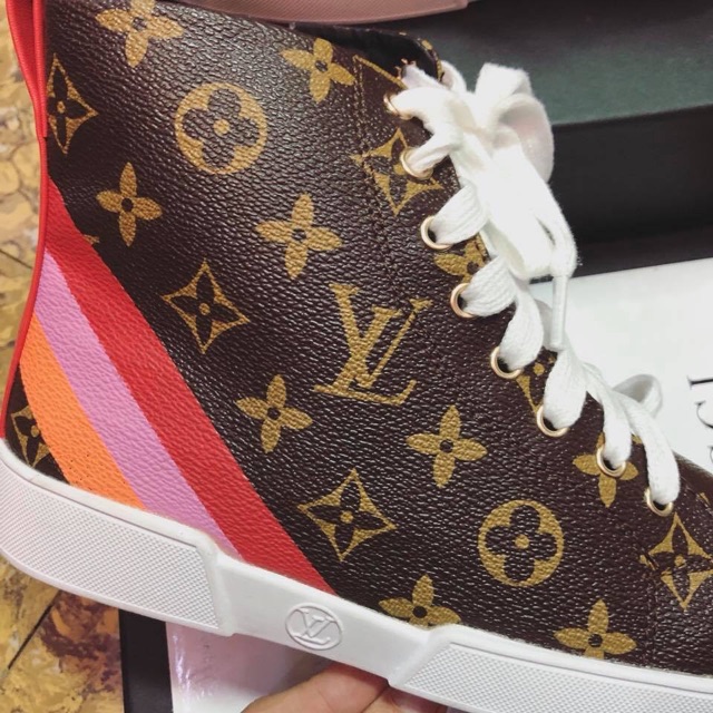 Giày sneaker LV