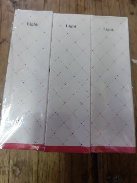 Kem lót trang điểm BB cream NAISU 15ml. Hiện shop còn màu light