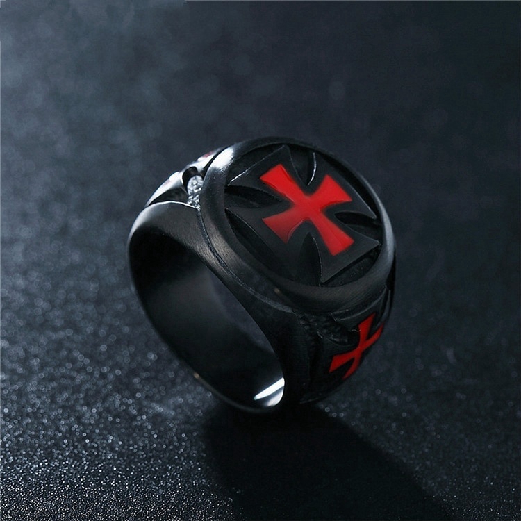 Nhẫn nam màu đen bằng inox hình tấm khiên đỏ phong cách Punk cá tính