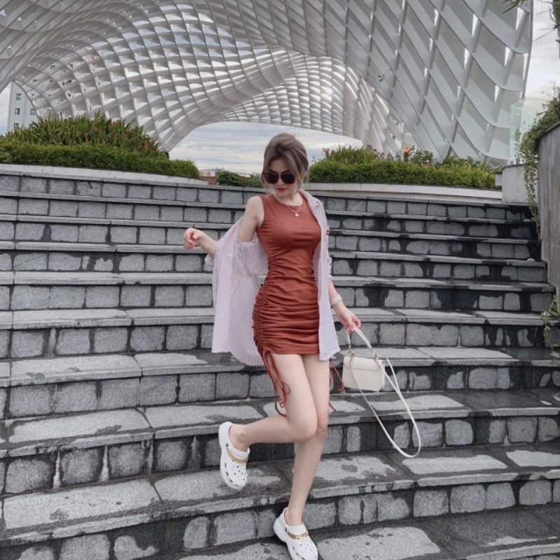 Set Đồ Nữ Ms.1586 Đầm Body Rút Hông Tay Sát Nách Chất Zip Phối Áo Khoác Sơ Mi Cắt Lưng Chất Thô Lụa