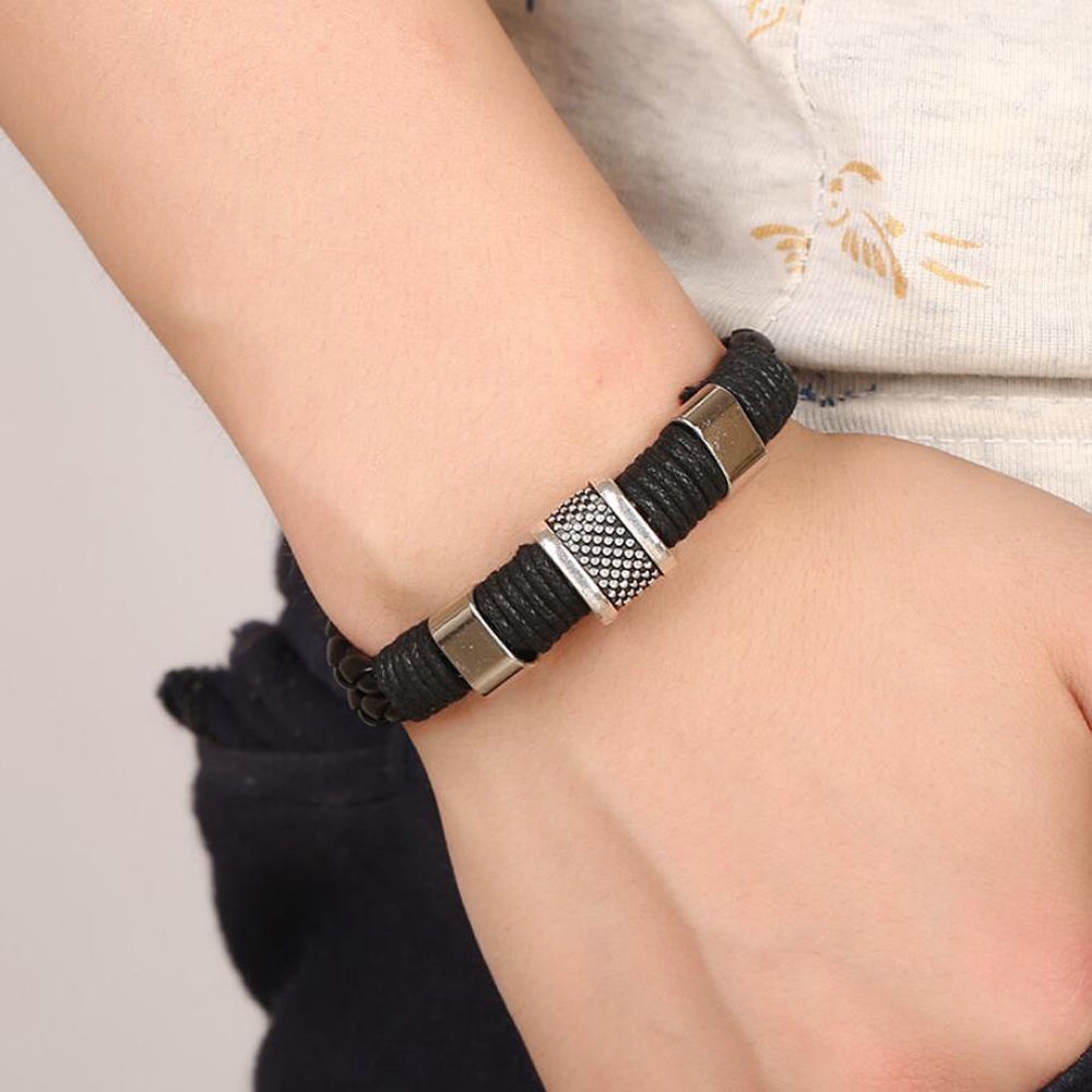 Vòng Tay Hợp Kim Titanium Phong Cách Punk Cho Nam