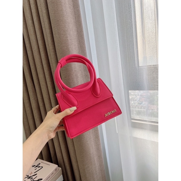 Túi jacquemus mang phong cách thời trang nữ sang trọng