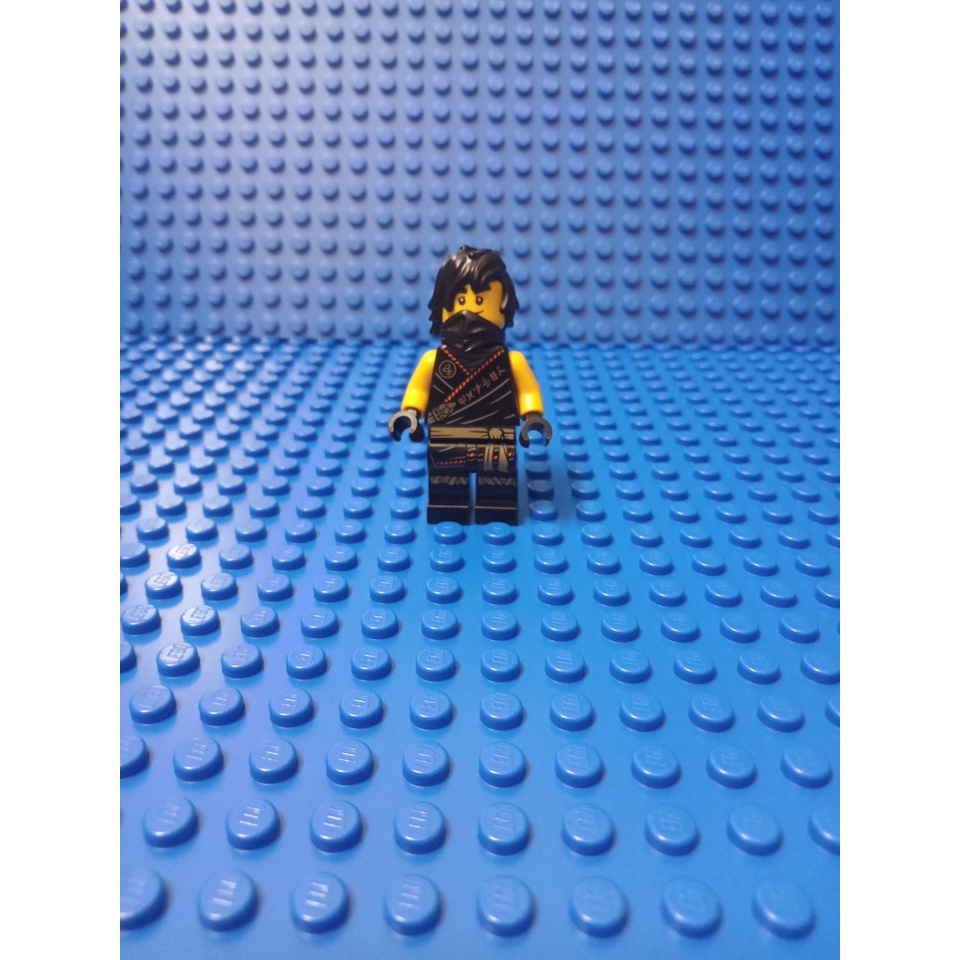 Đồ chơi lắp ráp mô hình nhân vật Lego minifigure Cole 71736