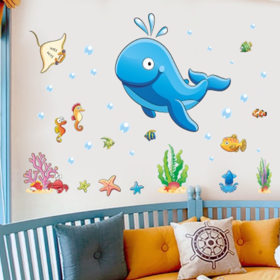 Decal trang trí tường - Chú cá voi dưới biển