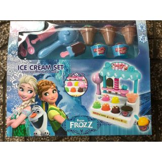 Đồ chơi quầy bán kem Elsa