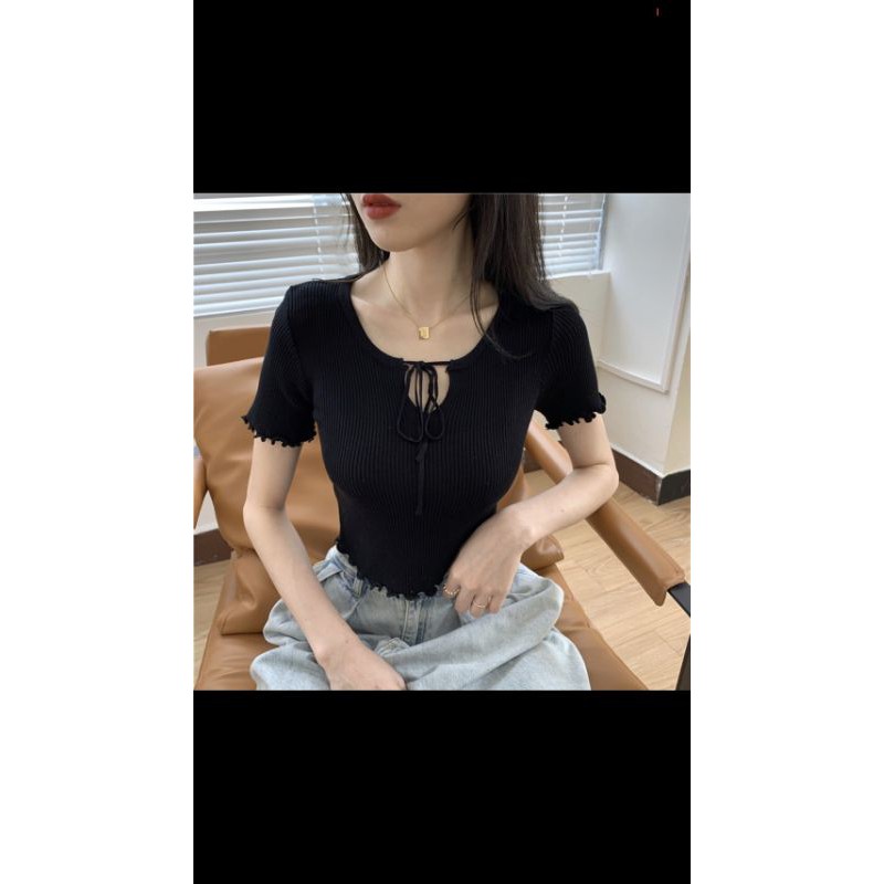 Áo croptop cuốn biên thắt dây