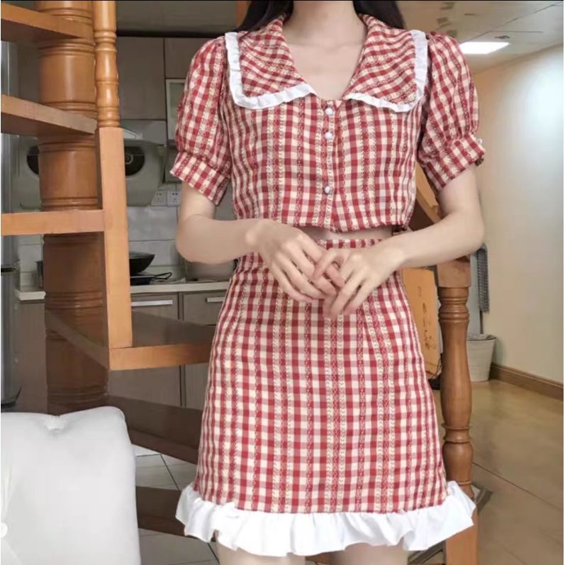 Set áo sơ mi croptop kèm chân váy chữ A caro đỏ oder taobao