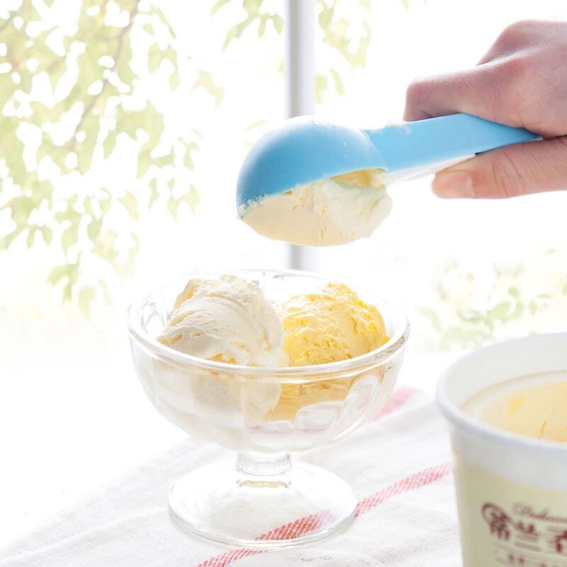 1 Muỗng Nhựa Múc Kem/Trái Cây Hình Cầu Màu Sắc Ngọt Ngào