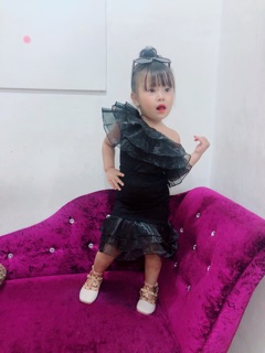 Set đầm đen thiết kế