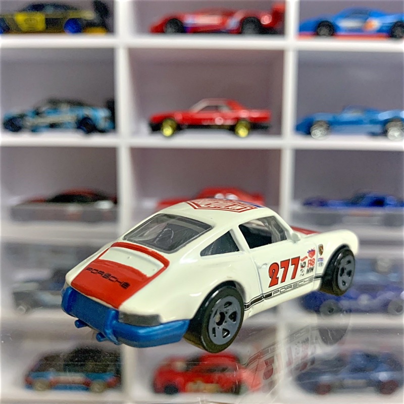 Xe mô hình Hot Wheels Loose 71 PORSCHE 911 - White - tỉ lệ 1:64