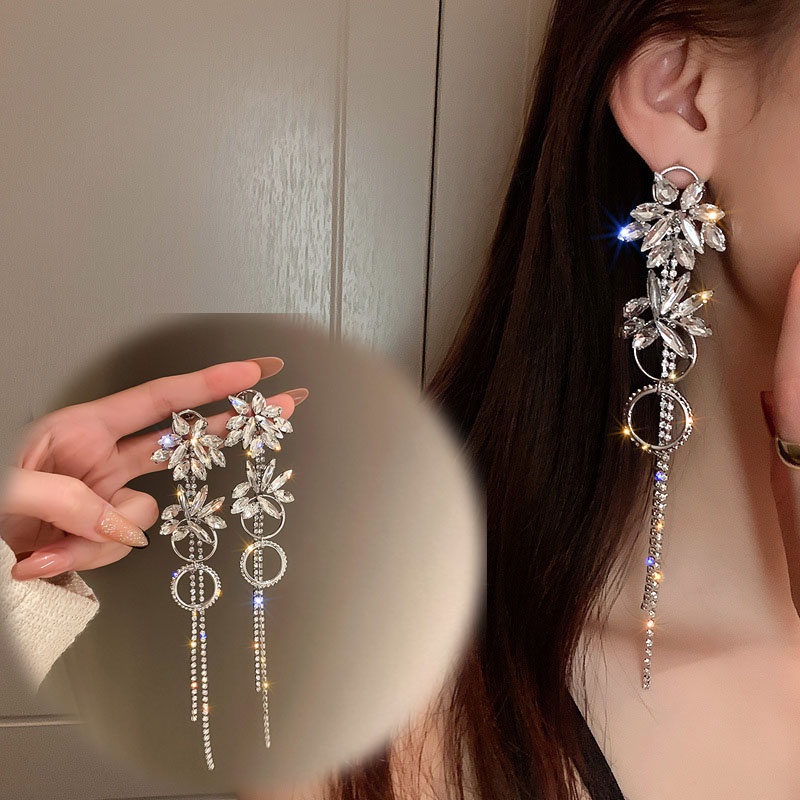 Hoa Tai Tua Rua Đính Kim Cương Giả Đơn Giản Thời Trang Cho Nữ