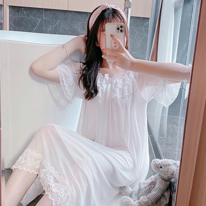 Đầm ngủ voan trắng 2 lớp dáng suông họa tiết viền ren bèo có đệm mút phối nơ xinh xắn nhẹ nhàng THE CELYNBRA - V53