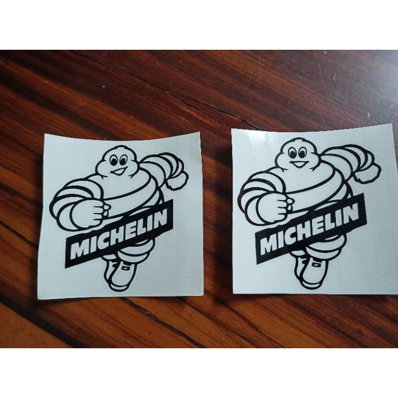 Bộ tem dán 2 hình Michelin màu đen cao 10cm