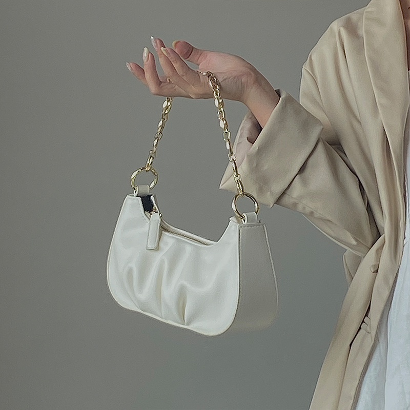 IELGY Niche Túi Xách Đeo Vai Phối Xích Hình Đám Mây Gấp Gọn Được Cá Tính Cho Nữ