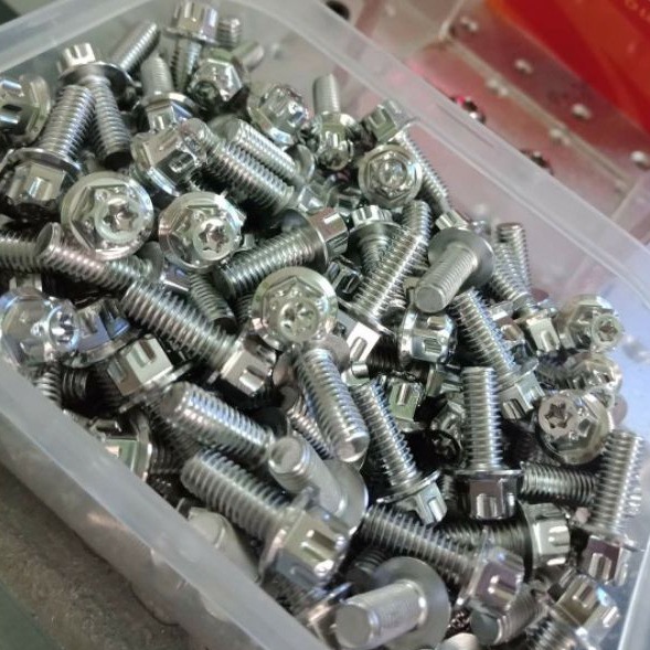 Ốc Salaya ốc 6li full size  inox 304 đầu trụ kích cỡ 6li10 6li15 6li20 6li25 6li30 6li40 6li50 6li60 6li70 6li80 6li90