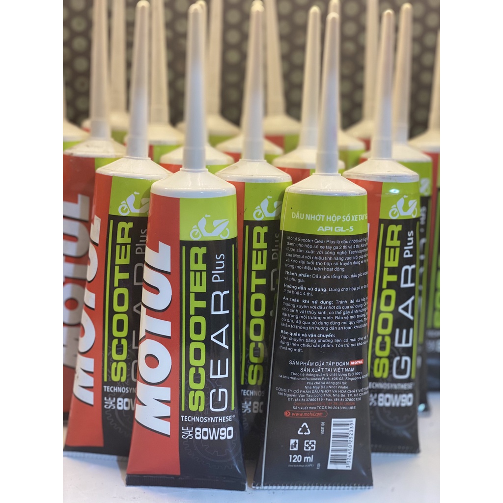 Dầu nhớt hộp số MOTUL SCOOTER GEAR PLUS SAE 80W90 cho xe tay ga cao cấp 120ml
