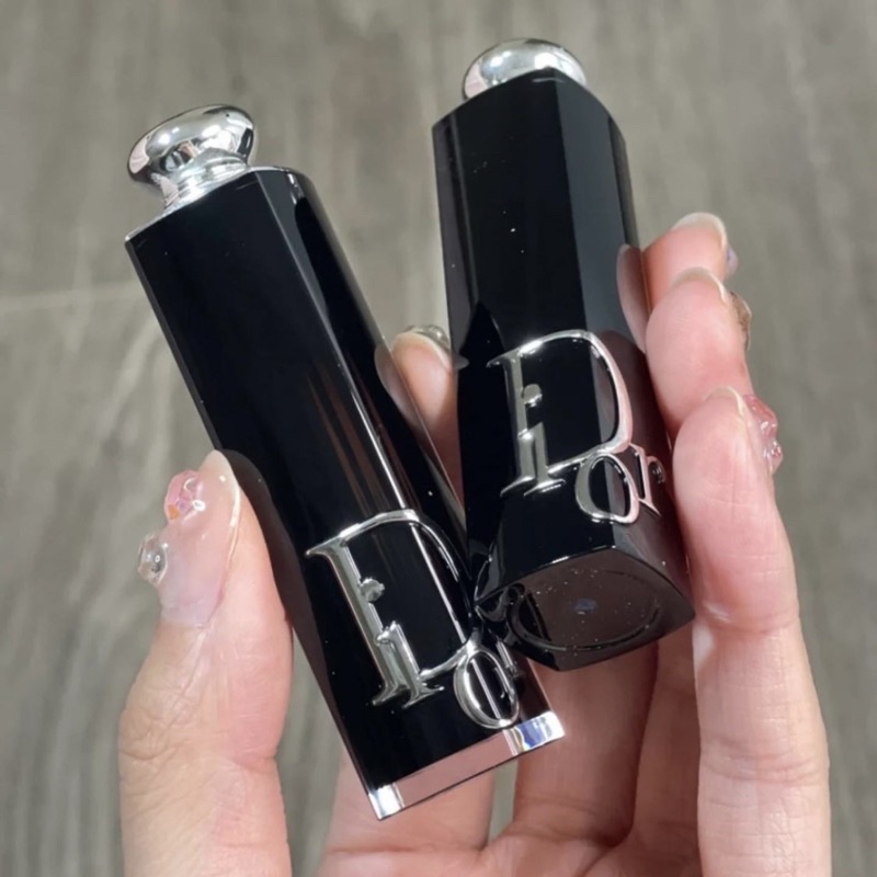 Son Dior Addict Refillable Hydrating Shine Lipstick 716, 667