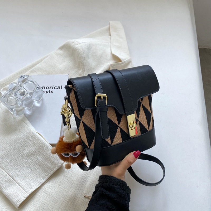 Túi Đeo Chéo Nữ Dễ Phối Đồ