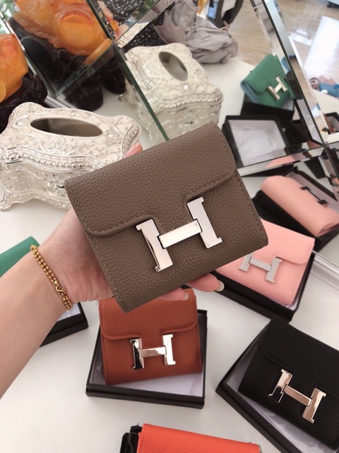 Ví bé cầm tay thời trang