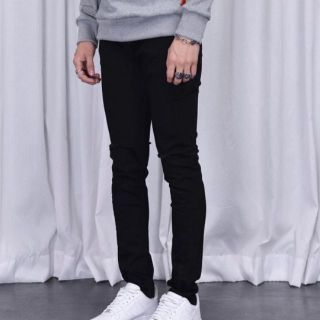 Quần SKINNY JEANS BASIC in Black UNISEX