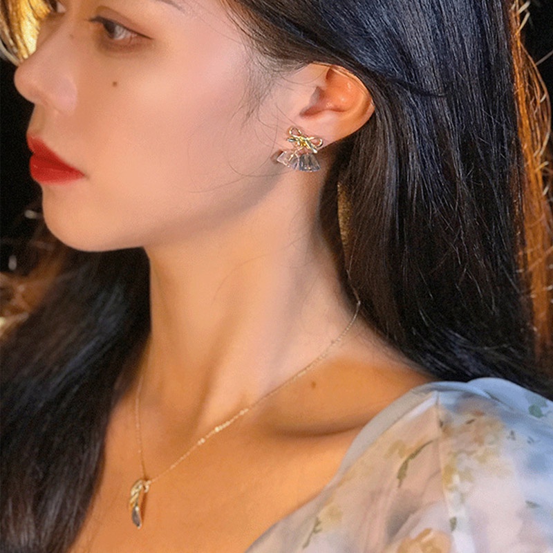 Đôi Bông Tai Hình Hoa/Nơ Đính Ngọc Trai Xinh Xắn Cho Nữ