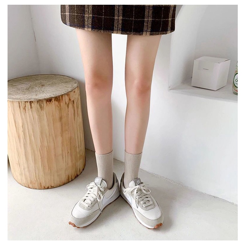 Vớ Ống Lửng Kẻ Sọc Dễ Phối Đồ Thời Trang Hàn Quốc Cho Nữ