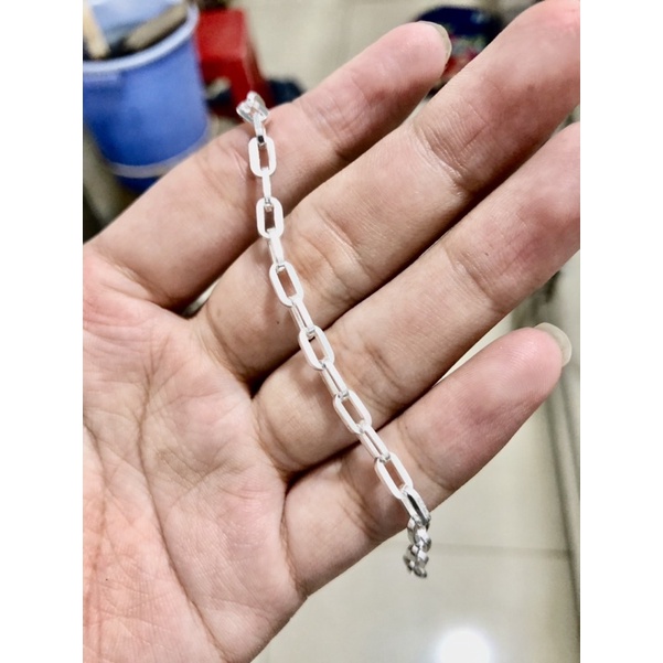 Lắc tay bạc kiểu mắc xích bạc 100%  Dài 15cm giá 220k nặng 1.5 chỉ  Dài 18cm giá 260k nặng 2.0 chỉ