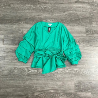 Áo sơ mi nữ Express cổ Tim kèm belt KAMI