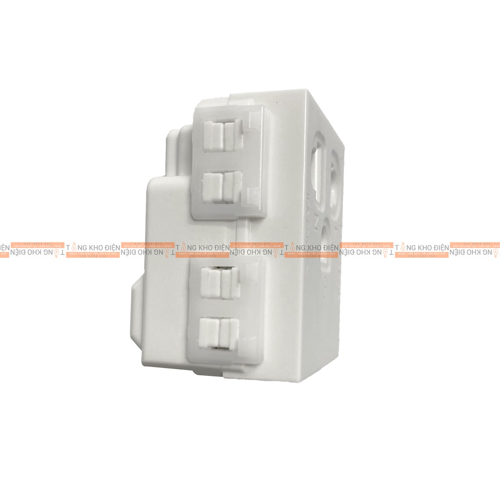 Ổ đơn 3 chấu Panasonic, Có màn che và dây nối đất WEV1181-7SW [Dòng WIDE]