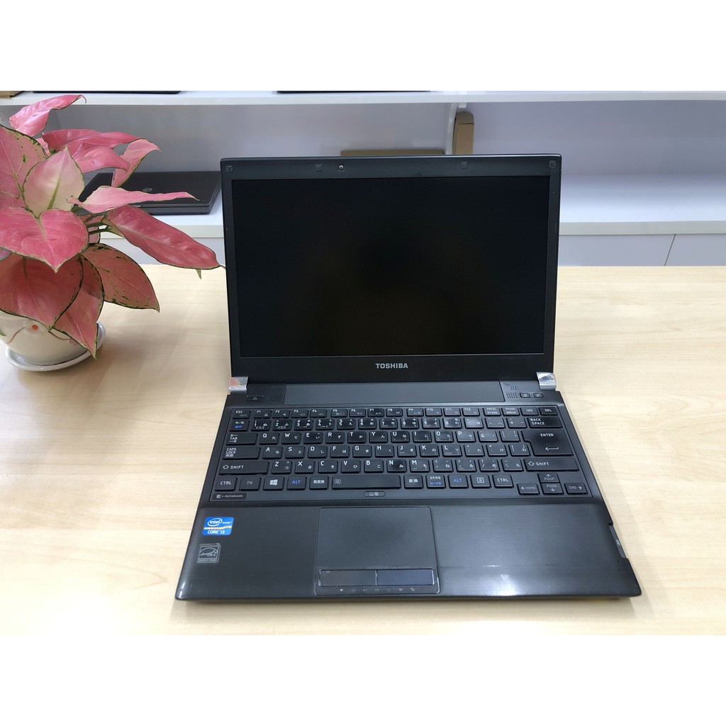 Laptop TOSHIBA R732- i3 3110 - RAM 4GB -15.6 in NHỎ GỌN