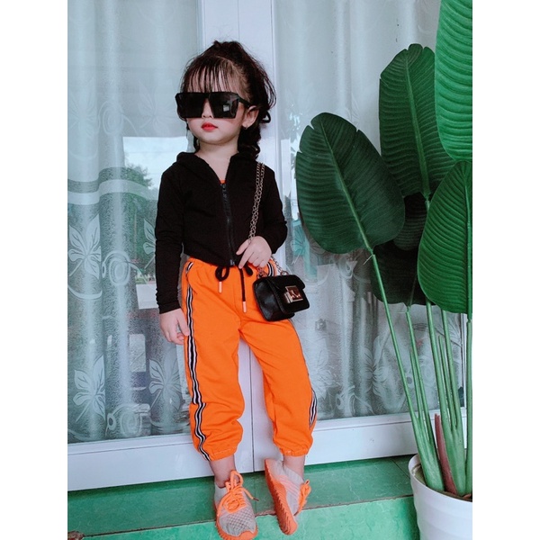 sét áo khoác và quần thụng cho bé