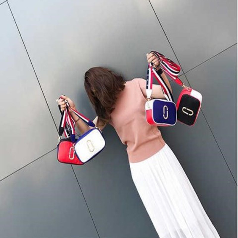 Túi đeo chéo nữ 3913 dáng thể thao chất liệu da pu xước