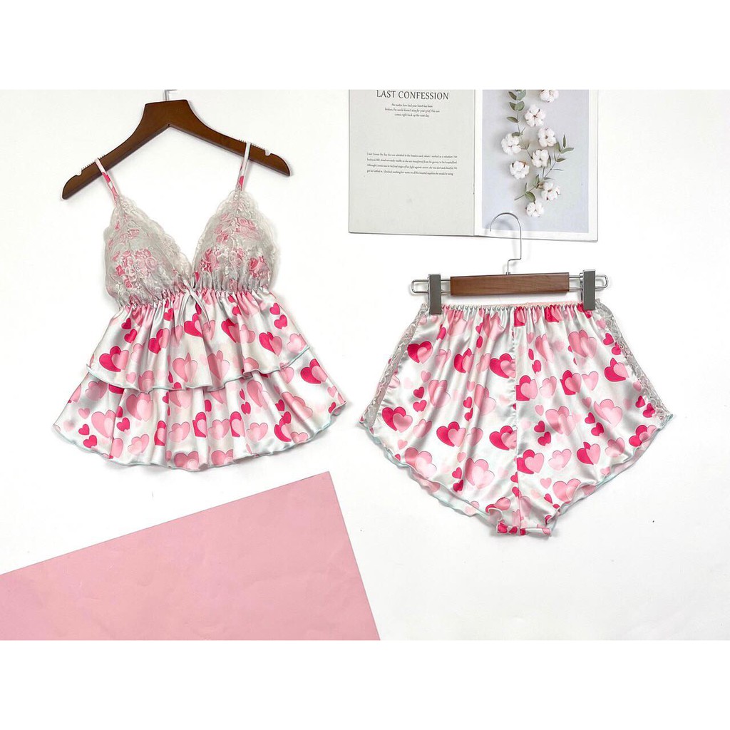 Đồ ngủ cao cấp ⚡HÀNG ĐẸP⚡, áo 2 dây có mút ngực, và quần short lưng thun, phối bèo nhún | BigBuy360 - bigbuy360.vn