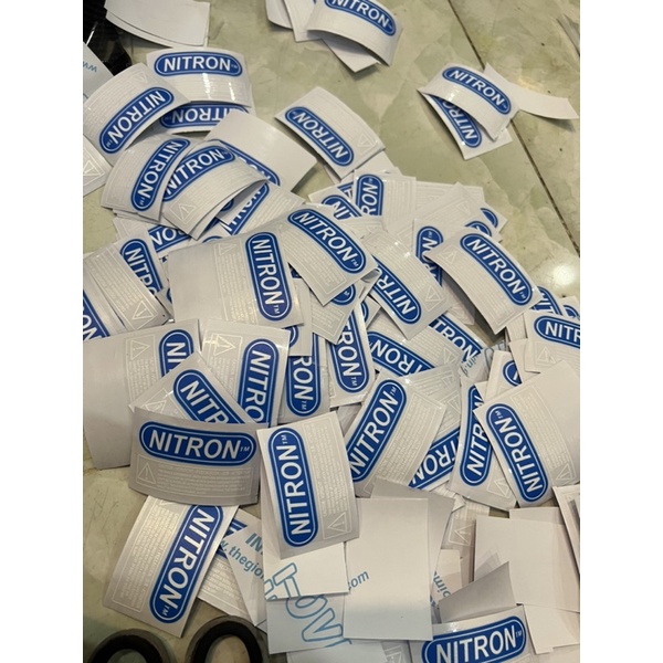 Tem nitron in uv trong suốt