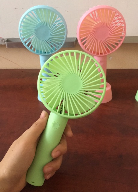Quạt Tích Điện Mini Cầm Tay HOẶC ĐỂ BÀN 3 Chế Độ Gió+TẶNG PIN + DÂY SẠC - Dupi Mart