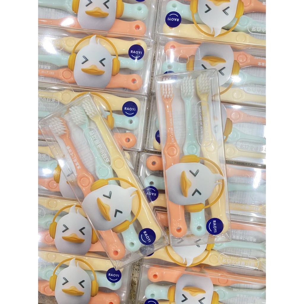 Bàn Chải Đánh Răng Xuất Nhật Set 3 Chiếc cho bé( Sỉ = inbox)