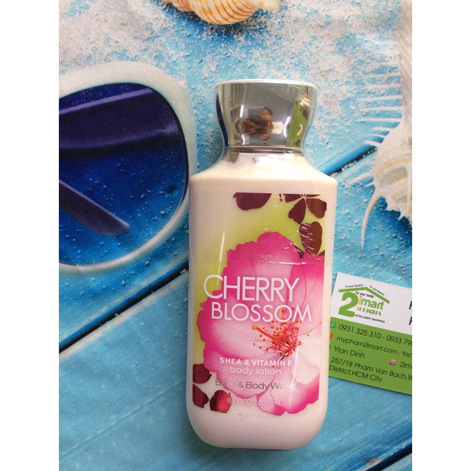 Lotion Dưỡng Thể BATH & BODY WORKS - Japanese Cherry Blossom 236ml