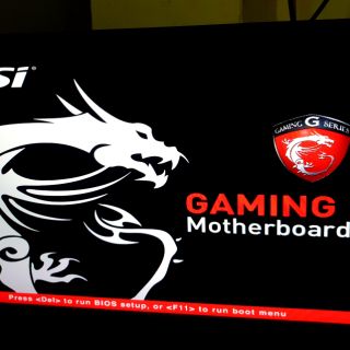 MSI B85 Gaming Plus đẹp