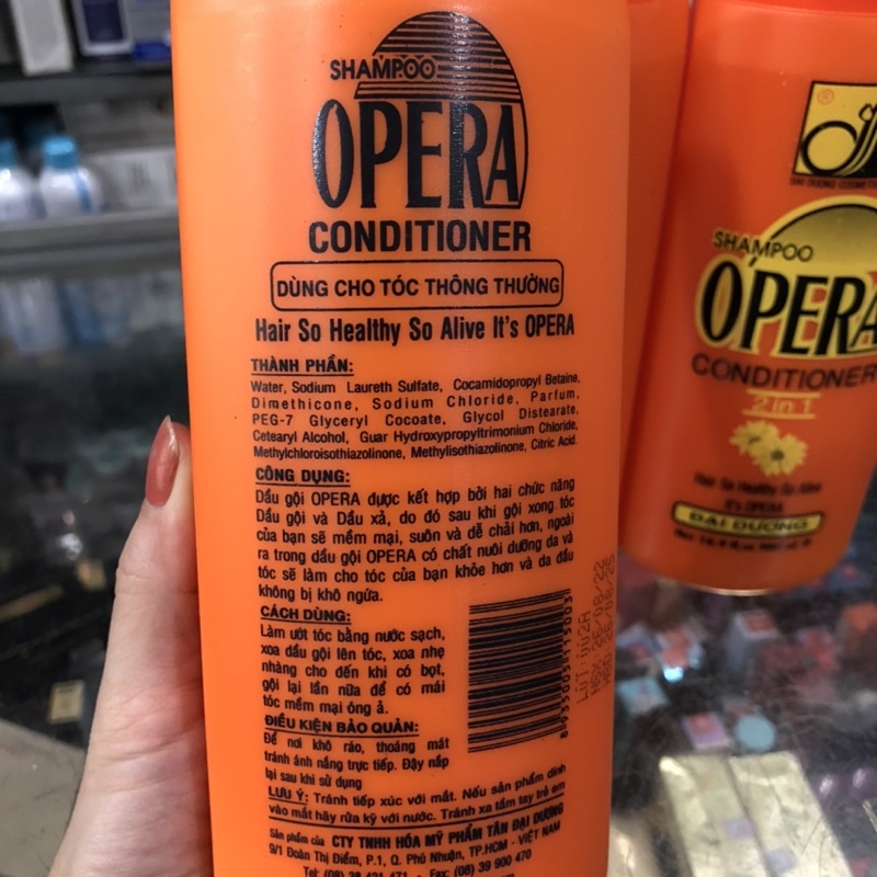 Dầu gội đầu Opera 2 trong 1 giảm gàu và rụng tóc 500ml