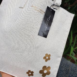 Pouch chính hãng gift đựng mỹ phẩm